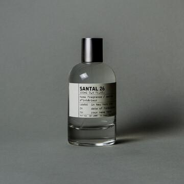 Unpacking the⁤ benefits ⁢of Santal ⁣and Vetiver