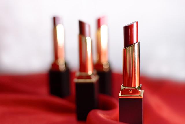 Texture and Longevity: How‌ Matte Revolution Lipstick Stands the Test of Time