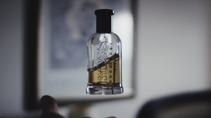 Fragrance Etiquette: How to Apply Perfume the Right Way