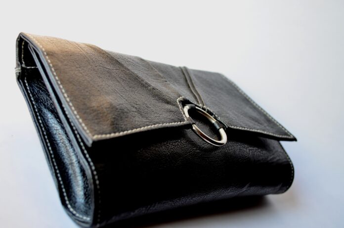 Clutch Couture: How to Choose and Style the Perfect Clutch