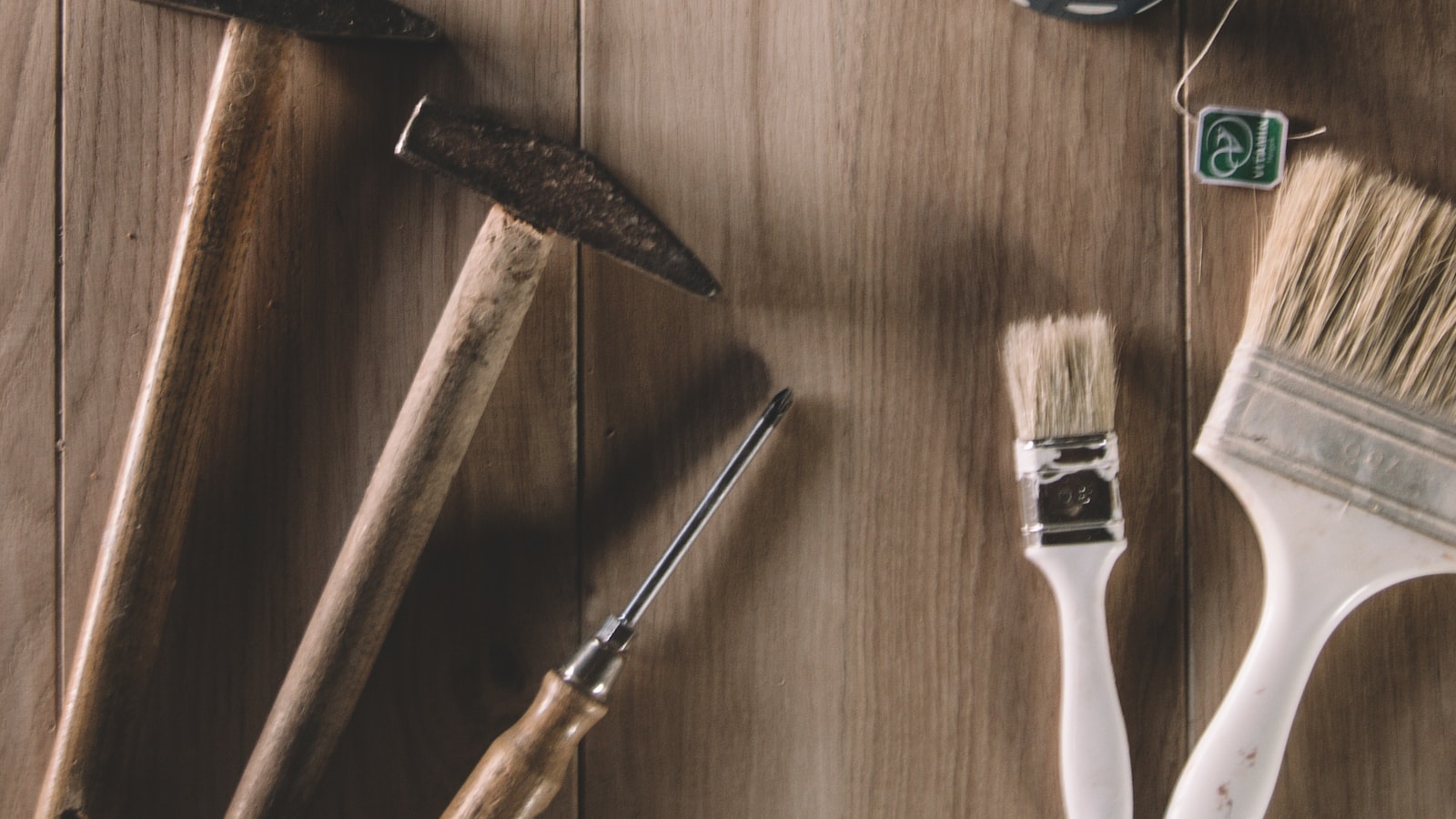 Elevating Your⁢ Makeup Routine: Recommended Brands and Must-Have Tools