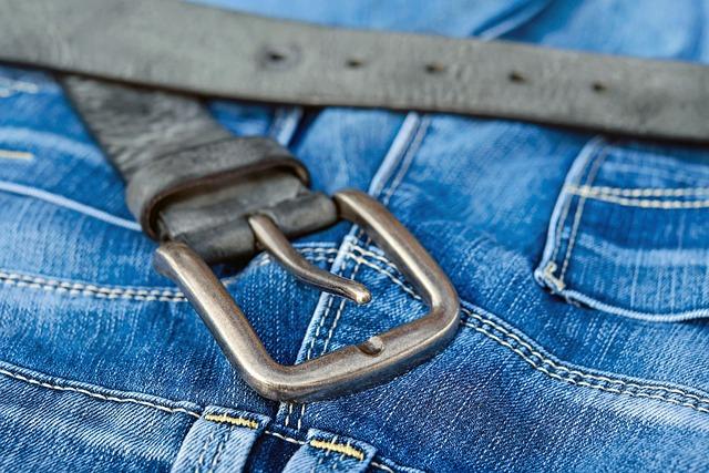 A.P.C. Petit New Standard Jeans: French Minimalism