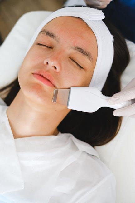 iS Clinical Cleansing Complex: The A-List Facialist Favorite, Put to the Test